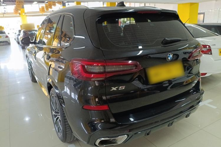Used BMW X5 2022 Restyled xDrive 30Li Luxury Version M Sport Package