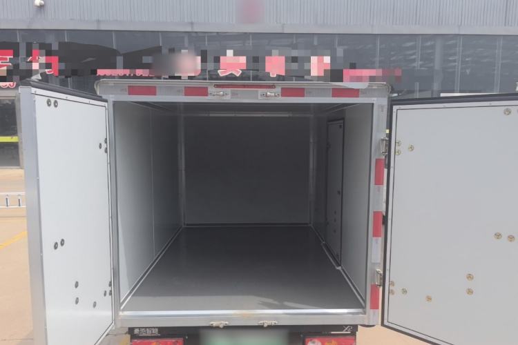 Used Chengshi X2 2022 Wealth Edition Single-Row Box-Type Transport Vehicle
