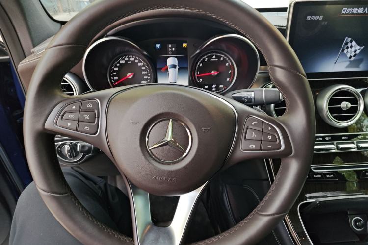 Used Mercedes-Benz GLC 2017 GLC 260 4MATIC Luxury Model