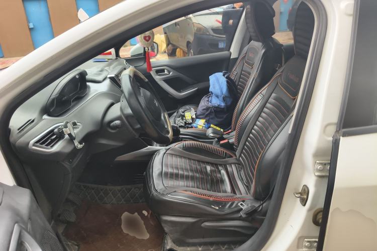 Used Peugeot 2008 2014 1.6L Manual Fashion Edition
