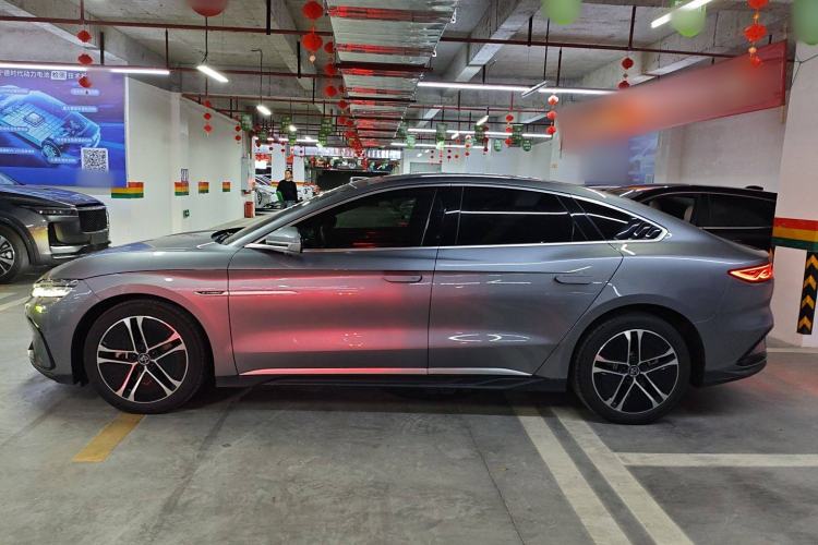 Used BYD Han 2023 EV Champion Edition 605KM Front-Drive Premium Model
