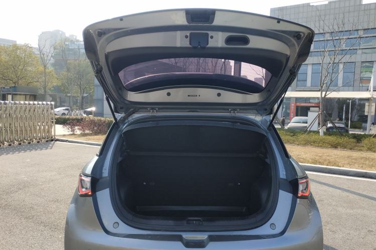 Used BYD Dolphin 2021 405 km Fashion Edition
