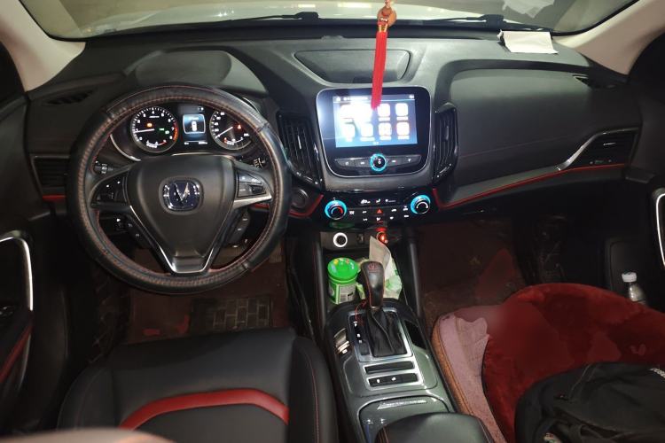 Used CHANGAN CS55 2017 1.5T Automatic Xuan Dong Model Center Console