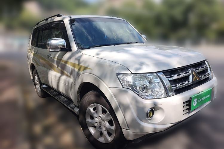 Used Mitsubishi Pajero 2014 3.0L Elite Upgrade Edition
