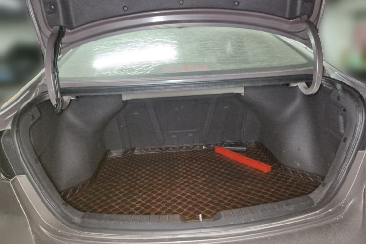 Used Hyundai Elantra (6th Generation / Lingdong) 2016 1.6L Automatic ZhiXuan – Elite Version Trunk