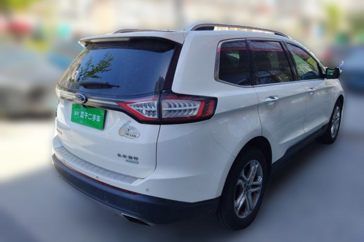 Used Ford Edge 2015 2.0T GTDi Two-Wheel-Drive High-Line Version
