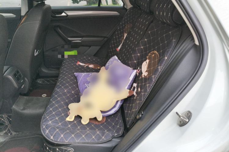 Used Volkswagen T-ROC 2022 280TSI DSG Two-Wheel Drive Elite PLUS Left Rear Seat