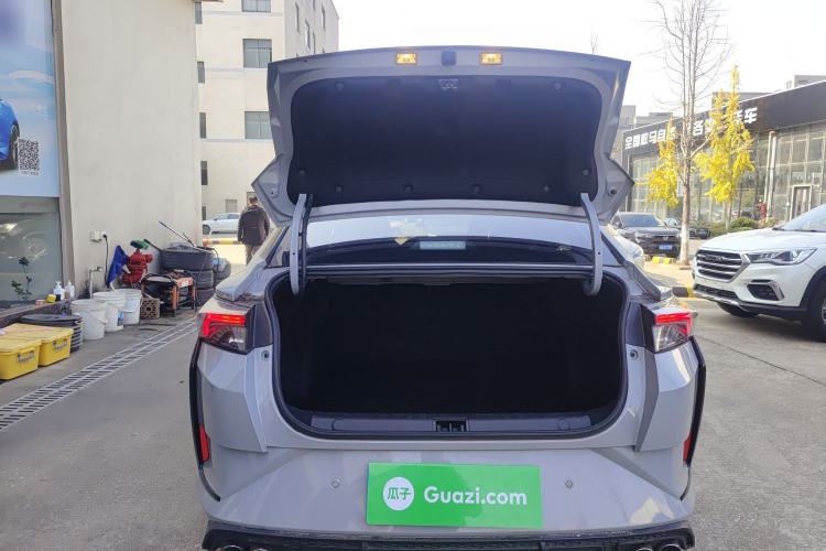 Used Dongfeng Aeolus Yixuan 2023 Mach Edition 1.5T Automatic Dream-Chasing Rider Version