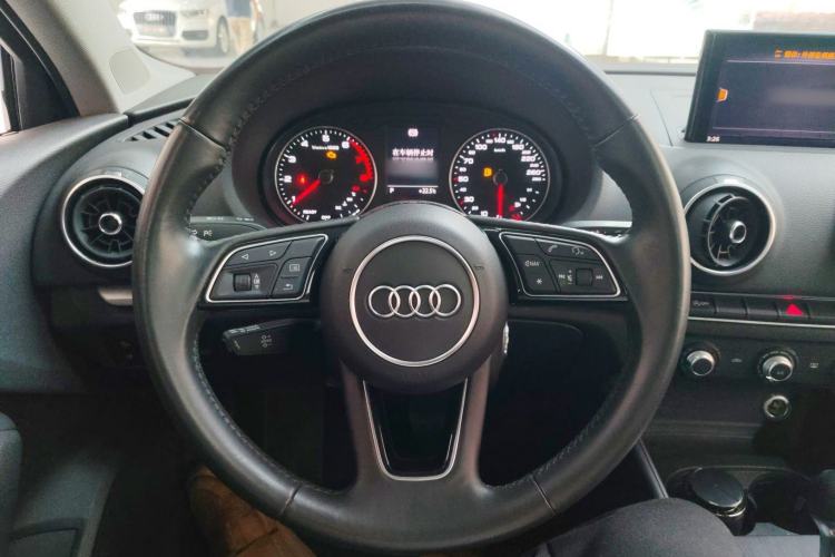 Used Audi A3 2020 Restyled Limousine 35 TFSI Ambition Version China VI Steering Wheel