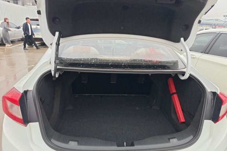 Used Chevrolet Cruze 2017 1.5L Manual Pioneer Edition
