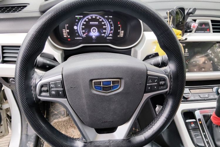 Used Geely Auto Emgrand X7 Sport 2018 1.8TD Automatic Two-Wheel Drive Smart Connect 4G Internet Edition Steering Wheel