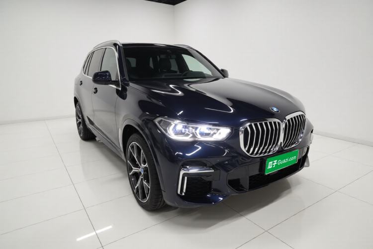 Used BMW X5 2022 Restyled xDrive 40Li M Sport Package Front Right 45 Deg