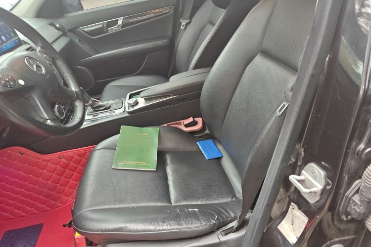 Used Mercedes-Benz C-Class 2010 C 180K Classic model