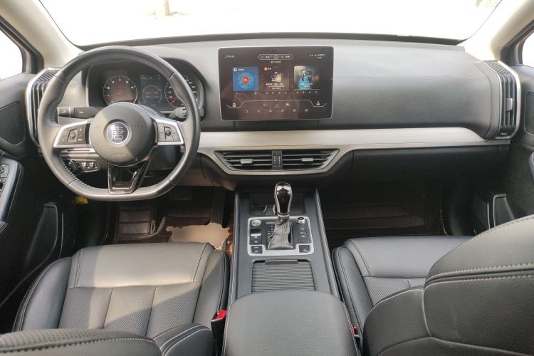 Used BYD Tang 2018 2.0T Automatic SmartConnect Luxury Edition 5 Seats China V Standard
