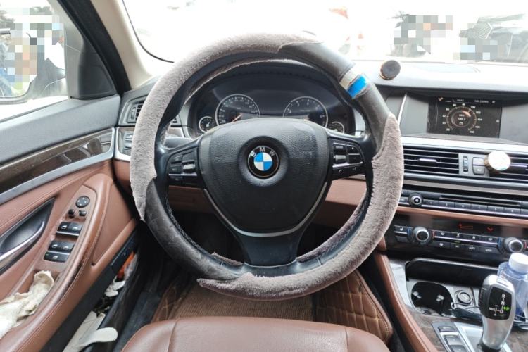 Used BMW 5 Series 2017 525Li Leading Model Steering Wheel