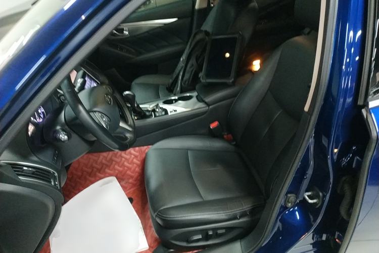 Used Infiniti Q50L 2016 2.0T Ambition Edition
