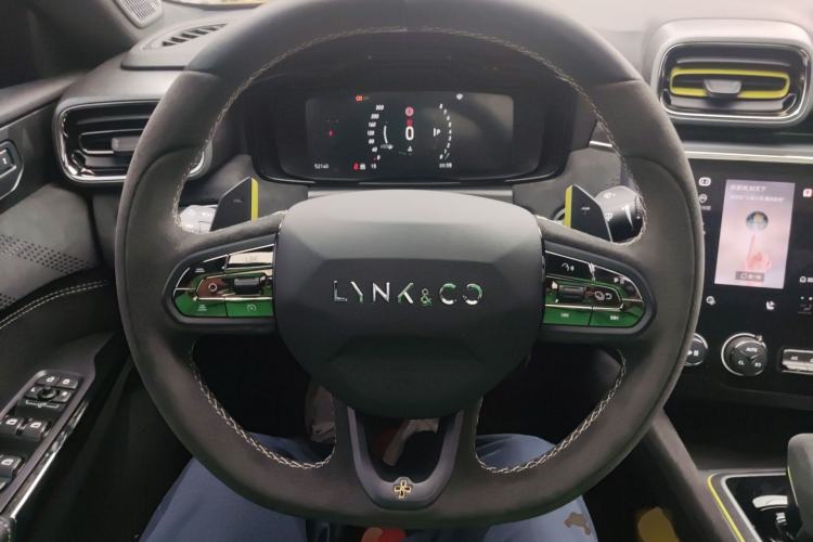 Used Lynk & Co 03 2021 03+ 2.0TD Automatic Wind-Chasing Edition Steering Wheel