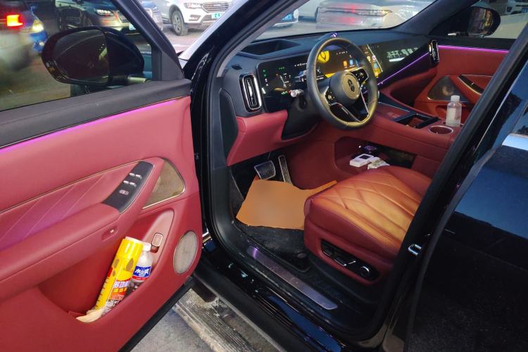 Used Hima AITO M8 2025 Extended-Range Max+ Version 53.4 kWh 6-Seater Edition
