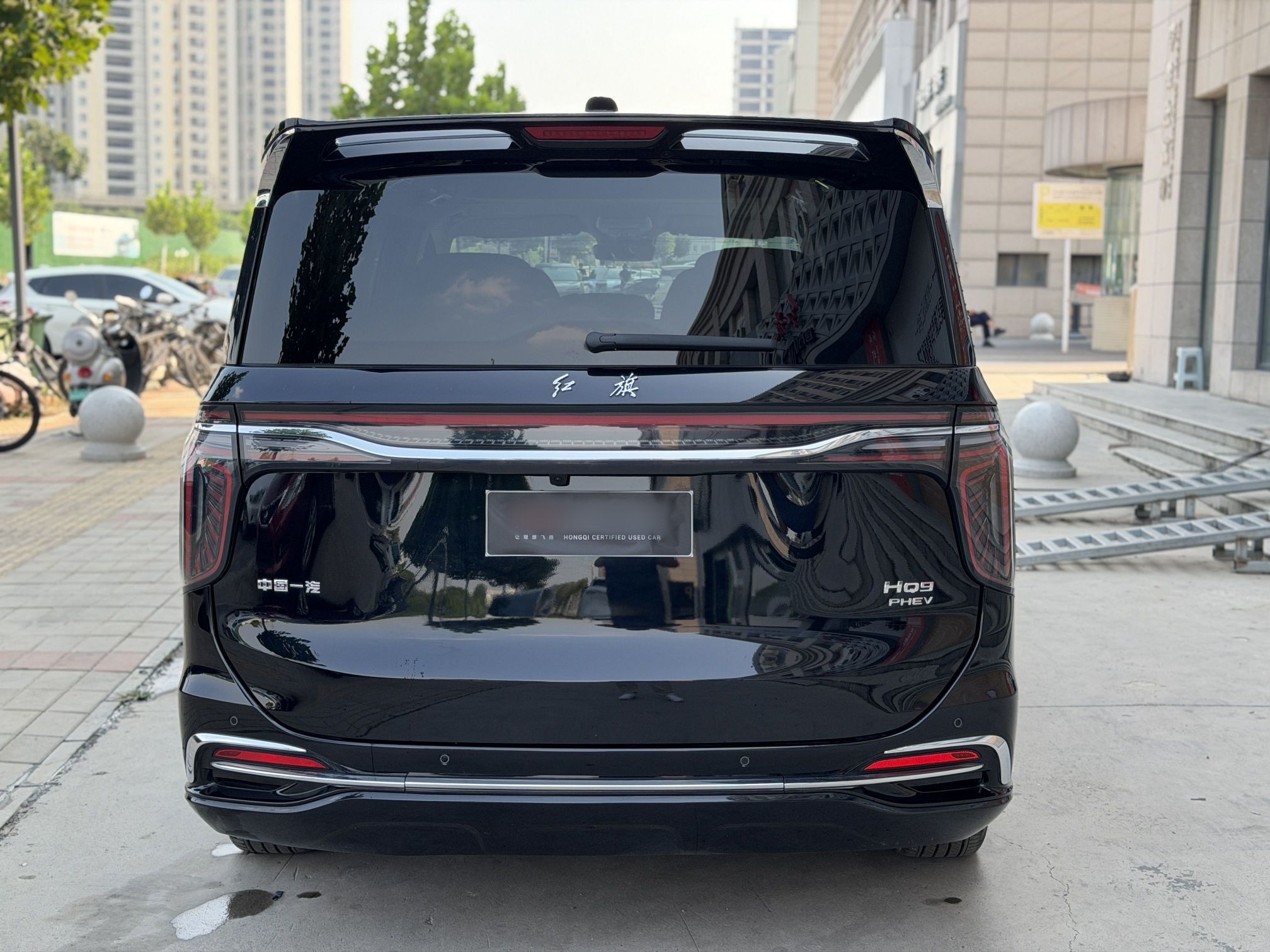 Hongqi HQ9 PHEV 2024 2.0T Four-Wheel Drive Business Edition — снимка 13