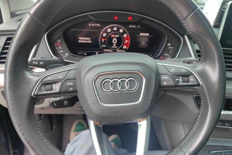 Used Audi Q5L 2018 40 TFSI Prestige Fashion Edition China VI Steering Wheel