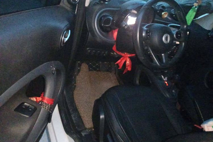 Used smart fortwo 2017 1.0L 52kW New Sound Special Edition China V Emission Standard
