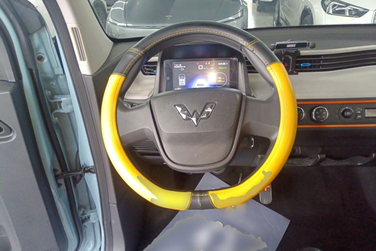 Used Wuling Hongguang MINIEV 2020 Zizai Version Lithium-NMC Steering Wheel