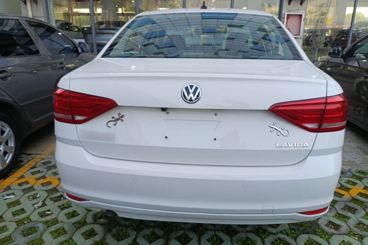 Used Volkswagen Lavida 2018 Classic 1.5L Automatic Fashion Edition China VI Standard Rear