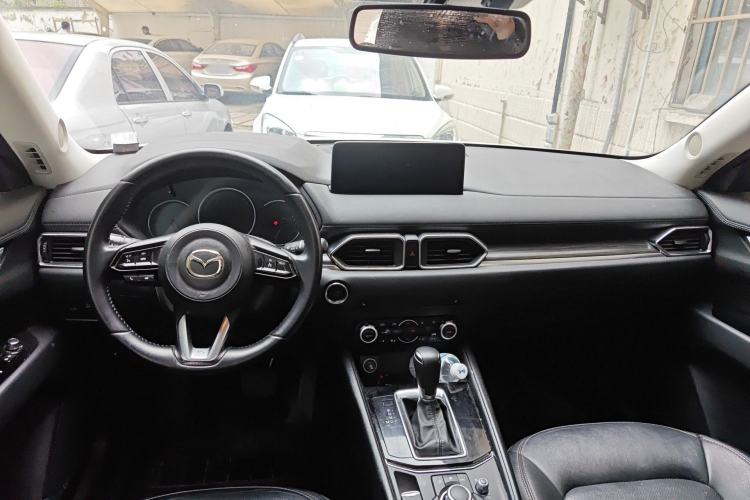 Used Mazda CX-5 2022 2.0L Automatic Two-Wheel Drive Zhiya Version Center Console