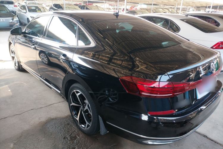 Used Volkswagen Passat 2023 330TSI Starry Luxury Edition