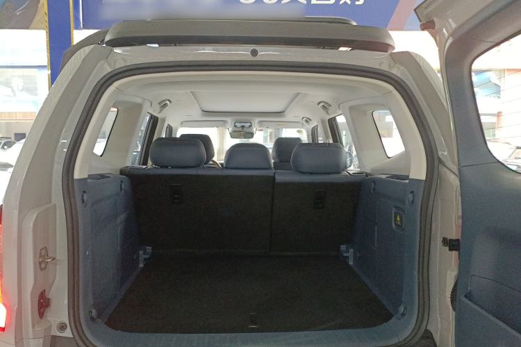 Used Deepal G318 2024 Four-Wheel-Drive Air Suspension Model