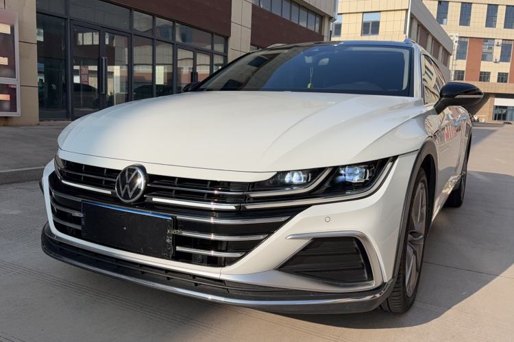 Used Volkswagen FAW-Volkswagen CC 2023 Hunting Vehicle 380TSI Hunter's Heart Edition