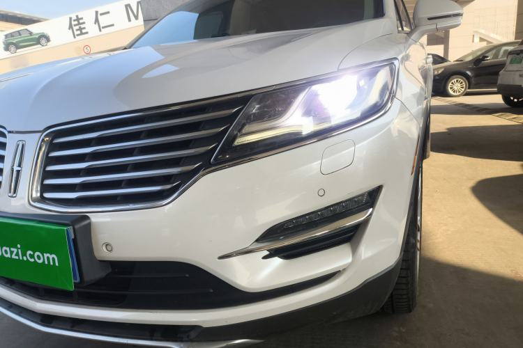 Used Lincoln MKC 2014 2.0T Four-Wheel Drive Prestige Edition Left Front Headlight