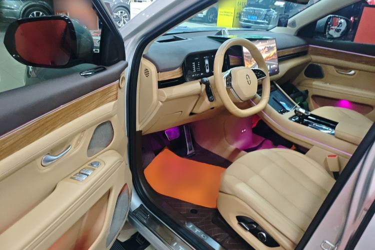 Used Hima AITO M7 2024 1.5T Intelligent Driving 4WD Max Edition 5 Seats
