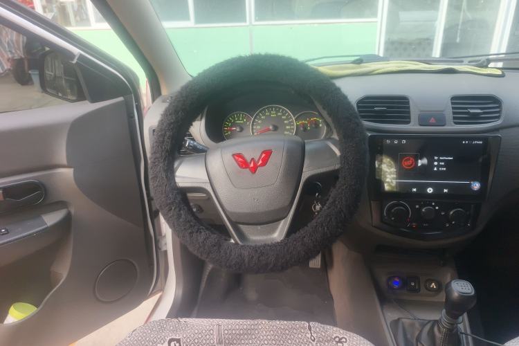 Used Wuling Hongguang 2021 1.5L S Base Version LAR Steering Wheel