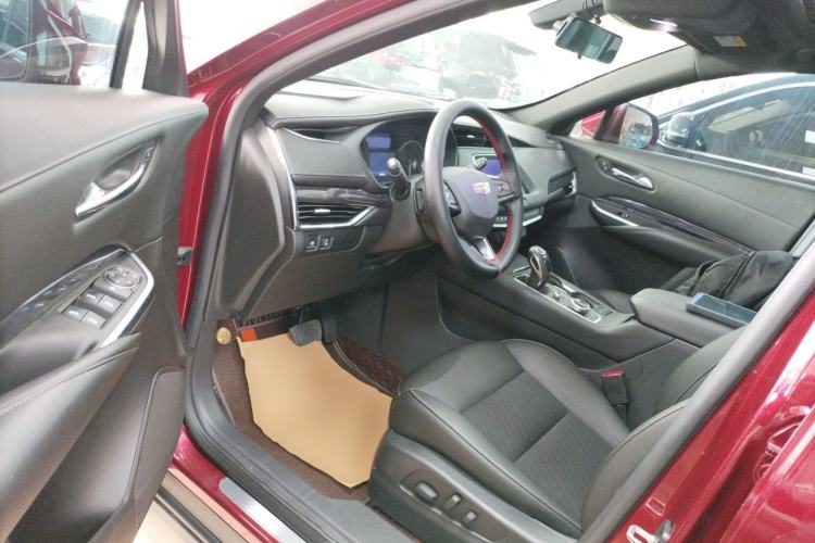 Used Cadillac XT4 2018 28T Two-Wheel Drive Tech Version Driver Seat