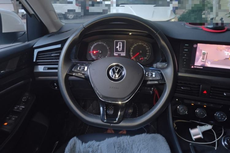 Used Volkswagen Bora 2021 1.5L Manual Comfort Smart Connect Edition
