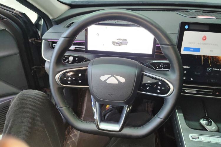 Used Fengyun A8L 2025 1.5 TGDI 145 km Luxury Version Steering Wheel