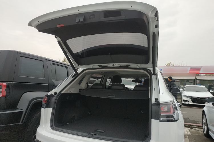 Used Volkswagen Tayron 2023 330TSI Two-Wheel-Drive Luxury Plus Advanced Version
