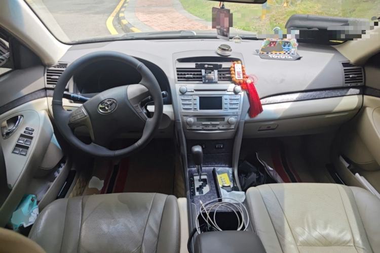 Used Toyota Camry 2011 200G Classic Anniversary Edition Center Console