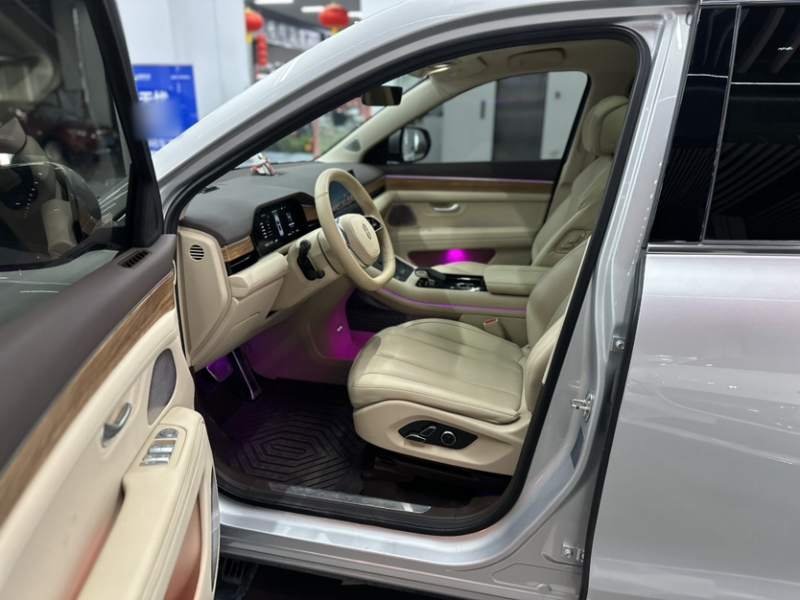 Used Hima AITO M7 2024 1.5T Rear-Drive Plus Version 5 Seats — 36