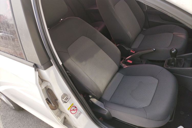 Used Volkswagen Santana 2016 1.4L Manual Fashion Edition
