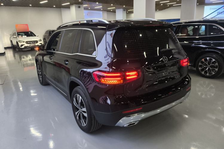 Used Mercedes-Benz GLB 2024 GLB 200 Dynamic Edition Rear Left 45 Deg