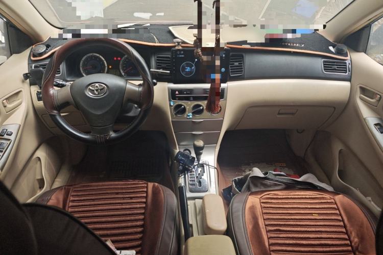 Used Toyota Corolla EX 2013 1.6L Automatic Luxury Edition Center Console