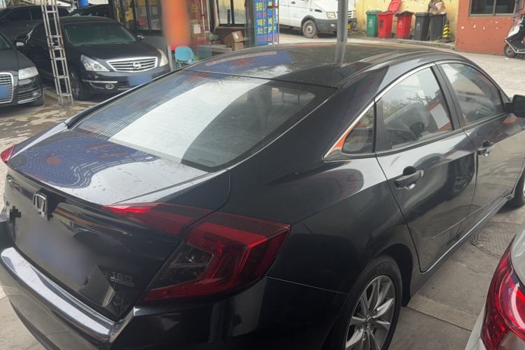 Used Honda Civic 2016 180TURBO CVT Comfort Version Exterior 6