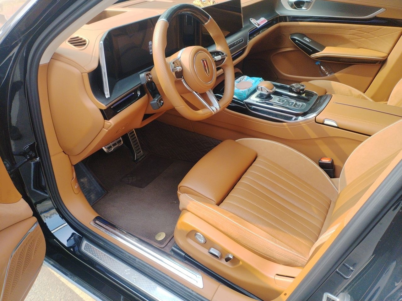 Hongqi H9 2024 2.0T Qichang Private Enjoyment Luxury Edition — снимка 16