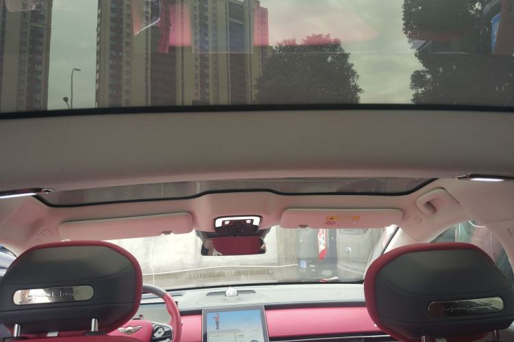 Used Yuanhang Y6 2024 620 km All-Wheel Drive Premium Edition
