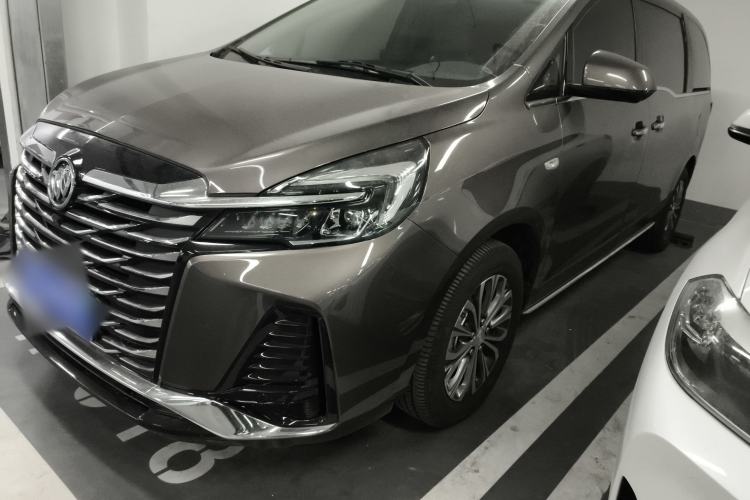 Used Buick GL8 2023 Facelifted Land Cruiser Executive Luxury Version