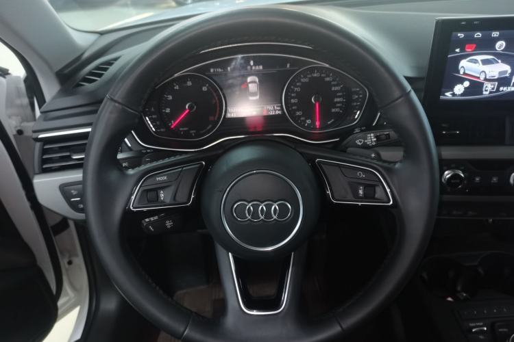 Used Audi A4L 2018 30th Anniversary Edition 40 TFSI Trendy Model