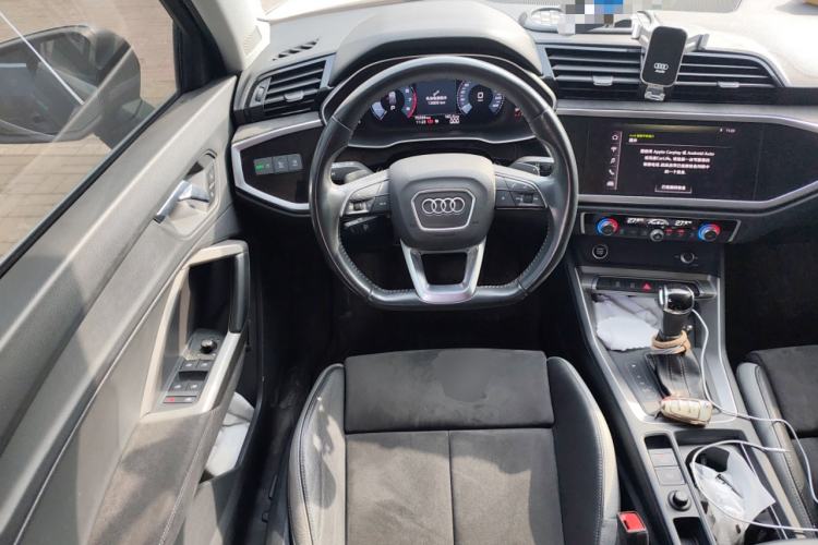 Used Audi Q3 2020 35 TFSI Fashion Dynamic Model