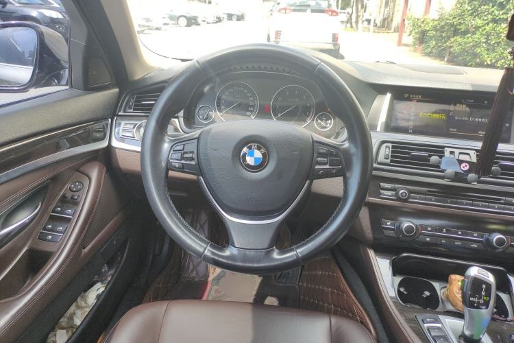 Used BMW 5 Series 2014 525Li Luxury Design Package